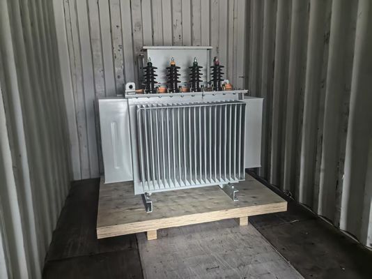 750 KVA Ölbetriebstransformator mit YNd11-Anschluss und ONAN-Kühlung für die industrielle Stromverteilung