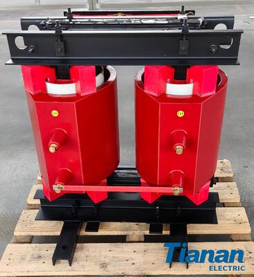 AN Kühlwasserstoff aus gegossenem Harz Innenraumtransformatoren Nennleistung 33 KVA Dauerhafte elektrische Ausrüstung für industrielle Anwendungen